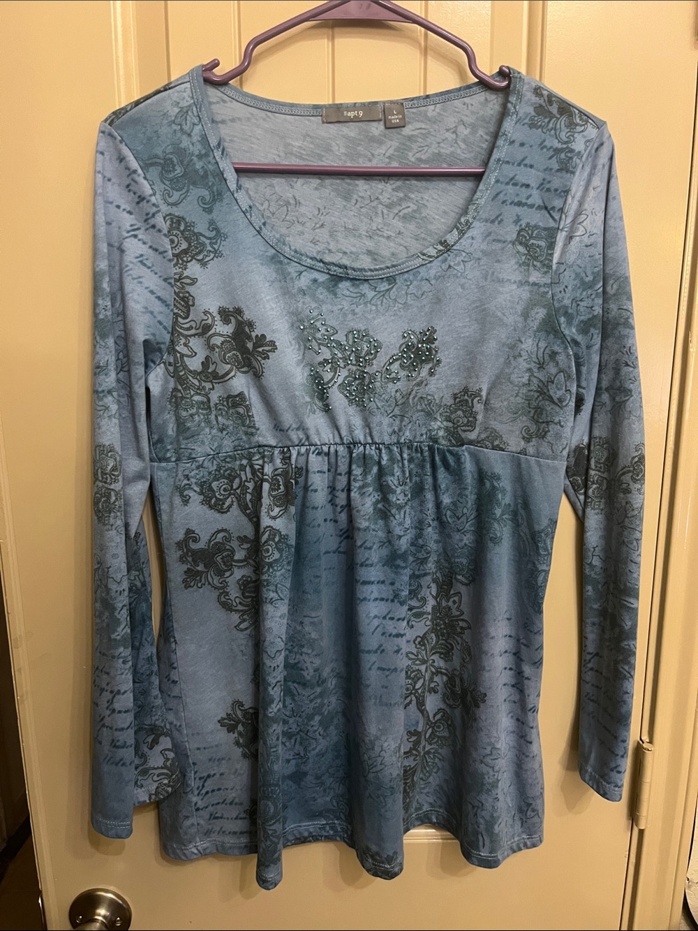 Apt. 9 Baby Doll Soft Blue Scoop Neck Long Sleeve Medium Blouse
